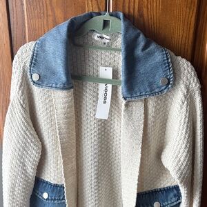 Vigoss Cream Cardigan with Blue Denim Details